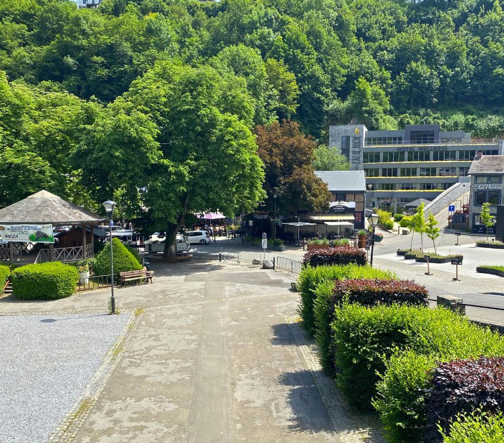 Hotel Wellness Eau De Roche Durbuy Exterior photo