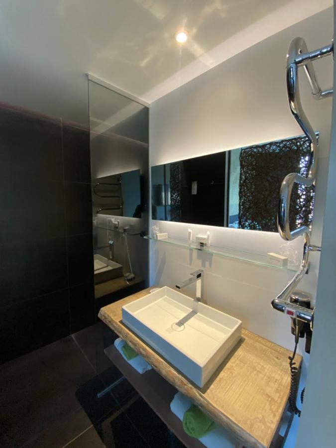 Hotel Wellness Eau De Roche Durbuy Exterior photo
